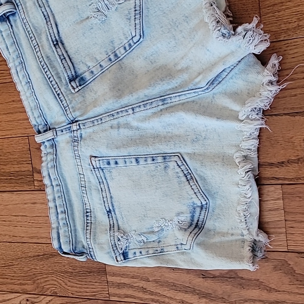 Trendy Light Blue Distressed Denim Shorts - Picture 11 of 11
